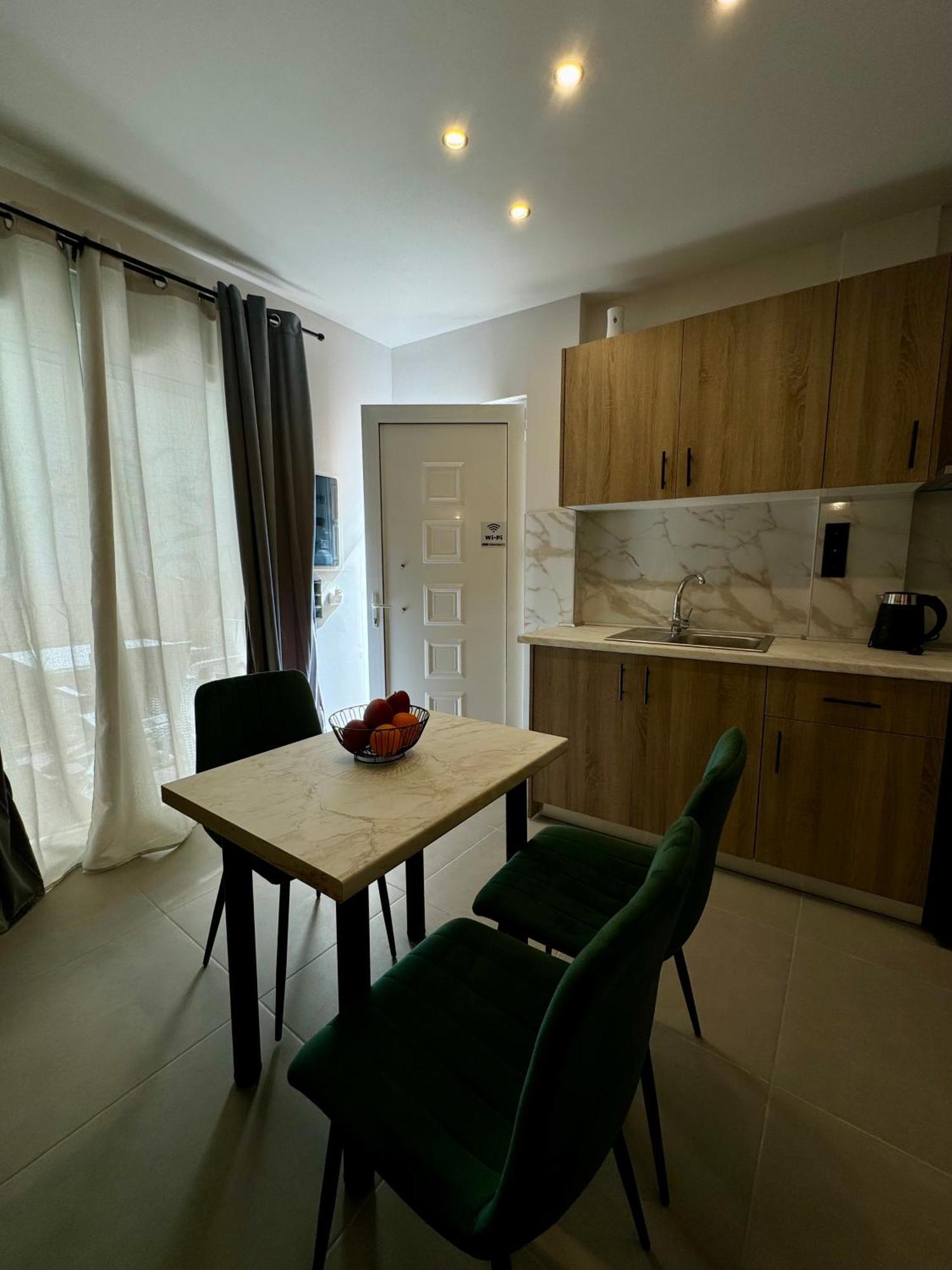 Bay View Apartment Faliraki Exterior photo